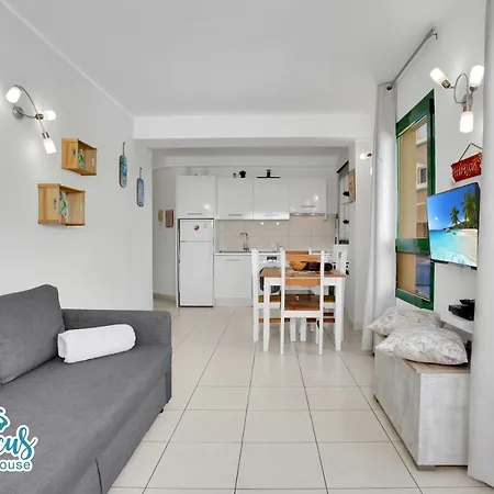 Stunning 1-bed In Near Beaches * Corralejo
