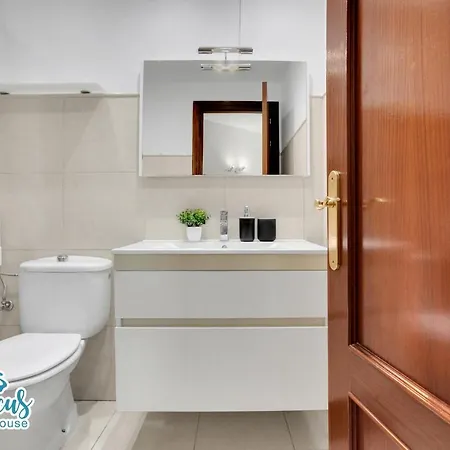 Lejlighed Stunning 1-bed In Near Beaches